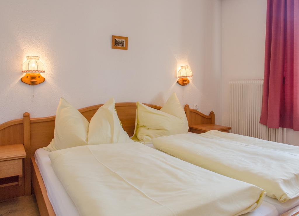Fruehstueckspension Haus Mayr ฮินเทอร์ชโตเดอร์ ภายนอก รูปภาพ